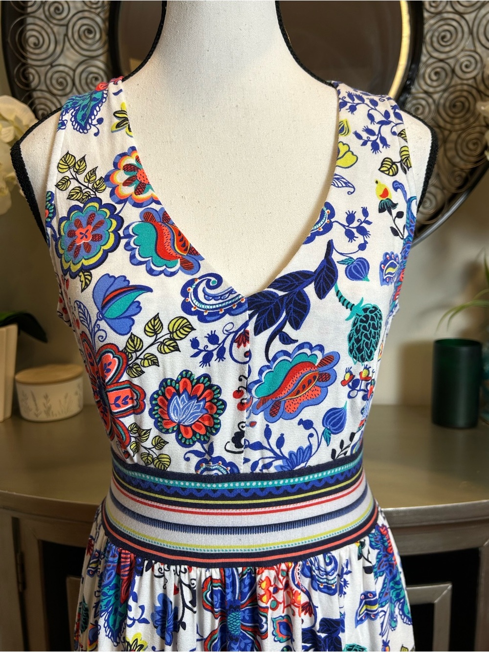 Milly White V-Neck Maxi Dress with Multicolor Floral Print - Picture 7 of 12